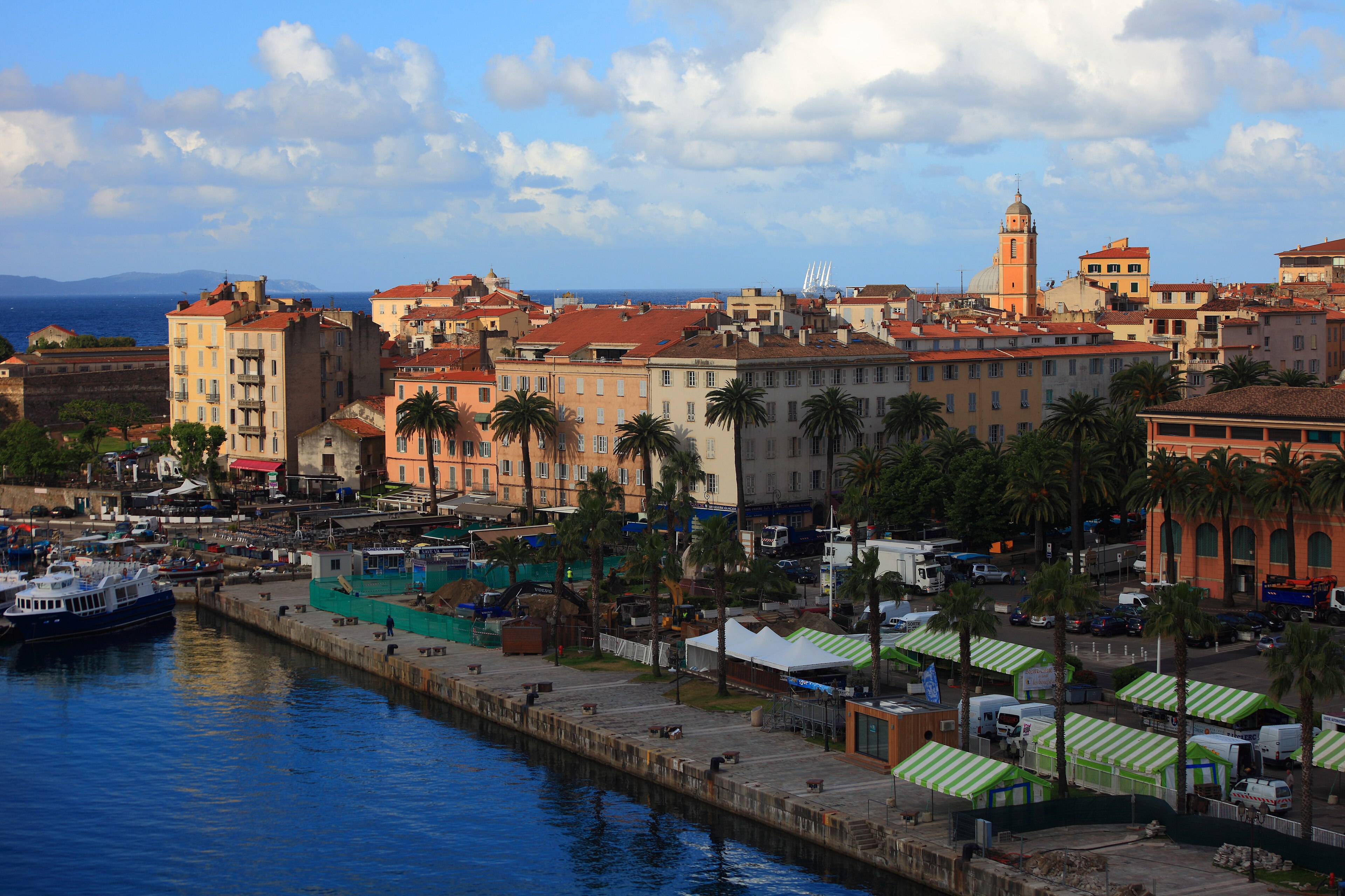 Port d'Ajaccio, vue d'ensemble